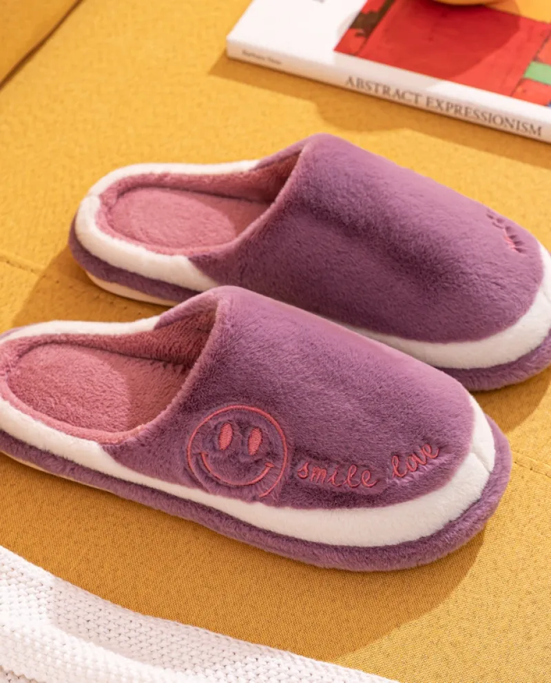 Pantofole in cotone felpato addensato per la casa con faccina in stile Girly abbinata ai nuovi colori autunno e inverno