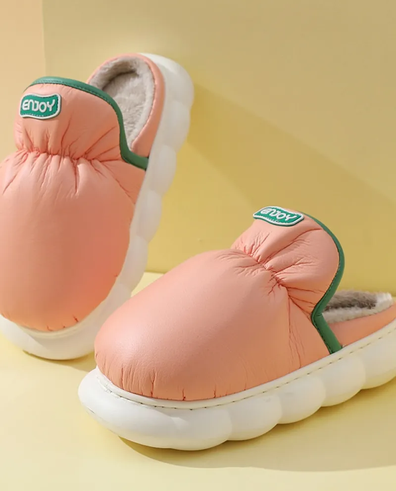 Pantofole semplici per coppie in superficie antiscivolo per interni antiscivolo e resistenti allusura per la casa in autunno e